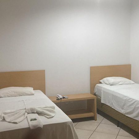 Ell Palace Hotel Itaberai エクステリア 写真